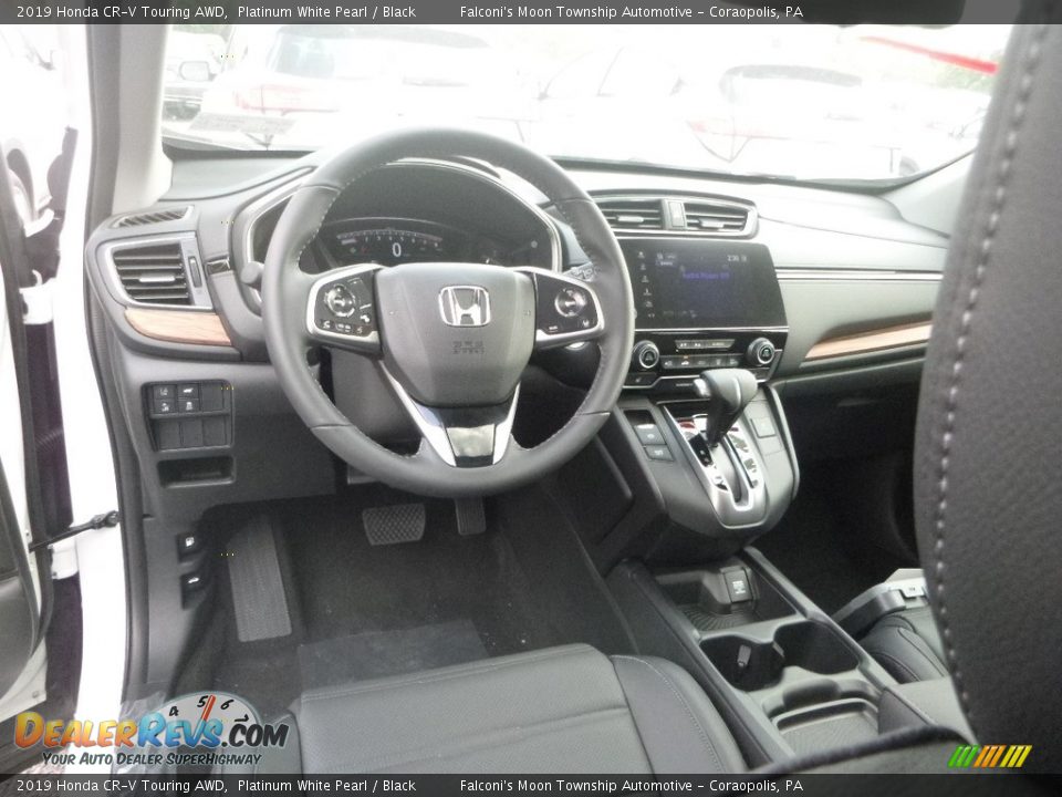 Dashboard of 2019 Honda CR-V Touring AWD Photo #10