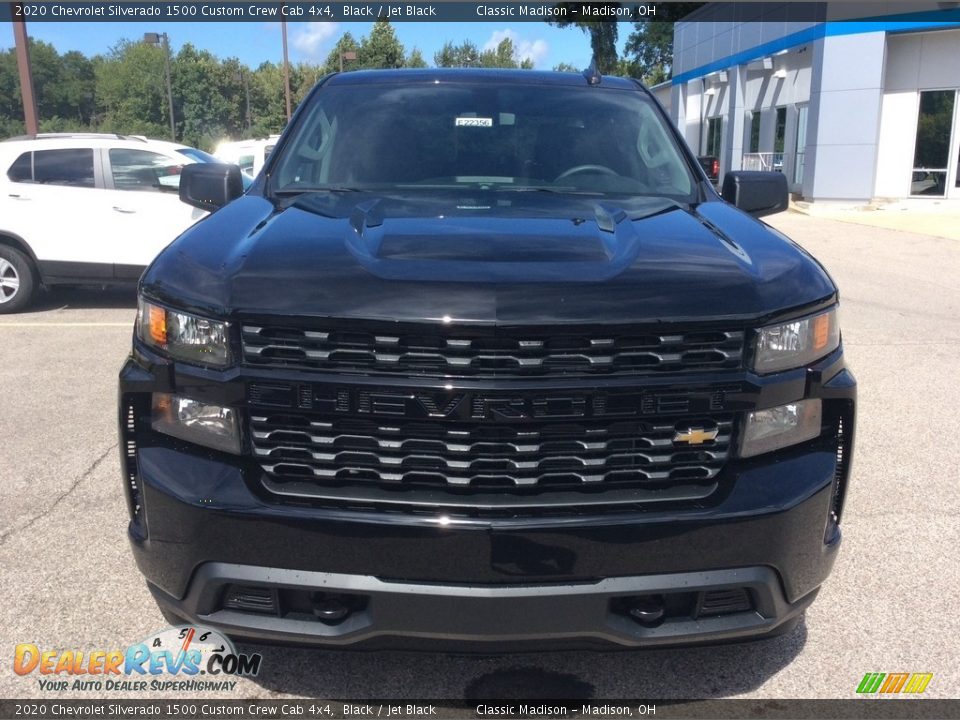 2020 Chevrolet Silverado 1500 Custom Crew Cab 4x4 Black / Jet Black Photo #4