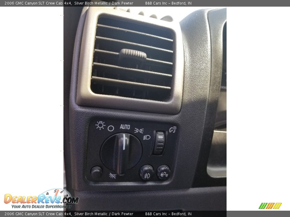 2006 GMC Canyon SLT Crew Cab 4x4 Silver Birch Metallic / Dark Pewter Photo #17