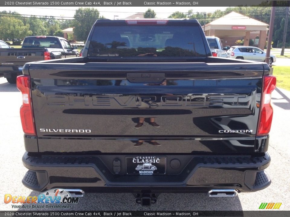 2020 Chevrolet Silverado 1500 Custom Crew Cab 4x4 Black / Jet Black Photo #8