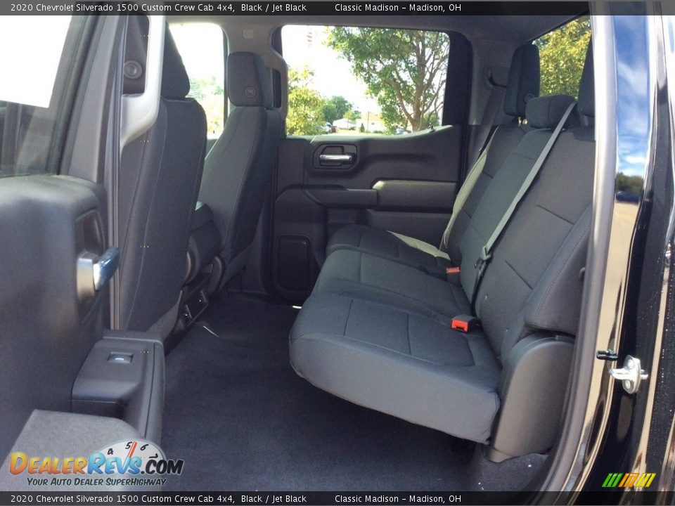 2020 Chevrolet Silverado 1500 Custom Crew Cab 4x4 Black / Jet Black Photo #19