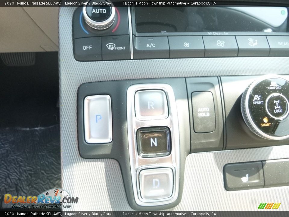 Controls of 2020 Hyundai Palisade SEL AWD Photo #15