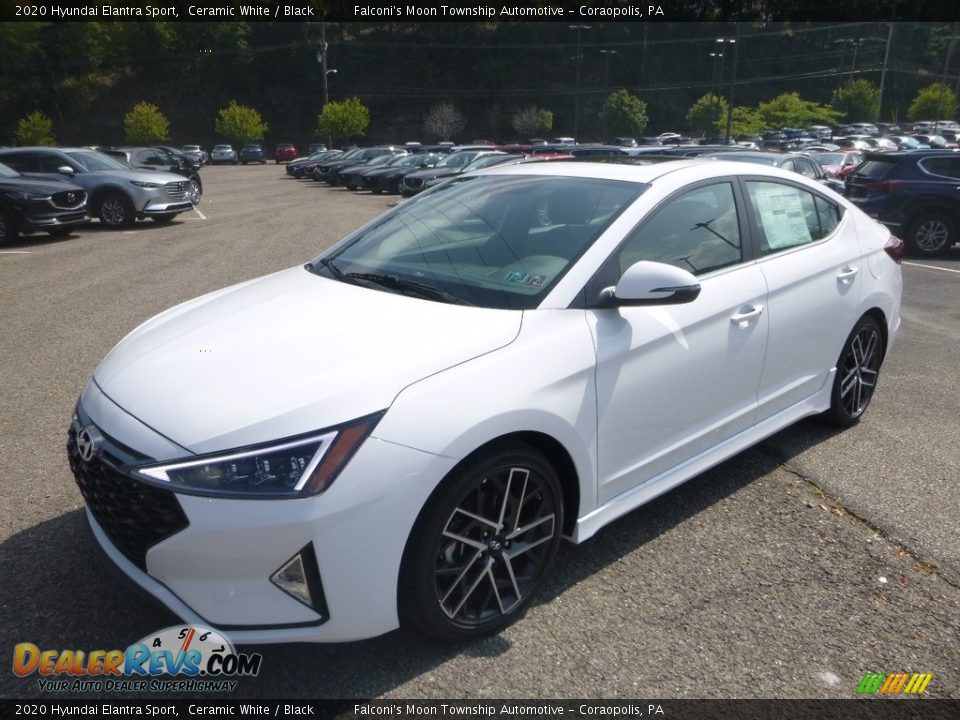 Front 3/4 View of 2020 Hyundai Elantra Sport Photo #5