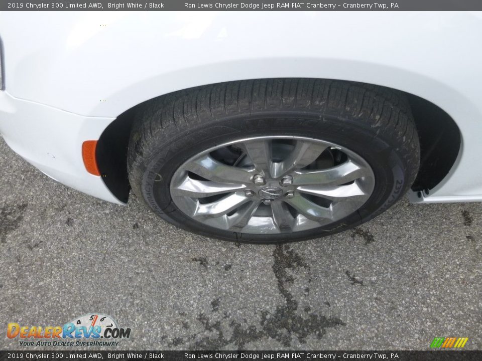 2019 Chrysler 300 Limited AWD Bright White / Black Photo #2