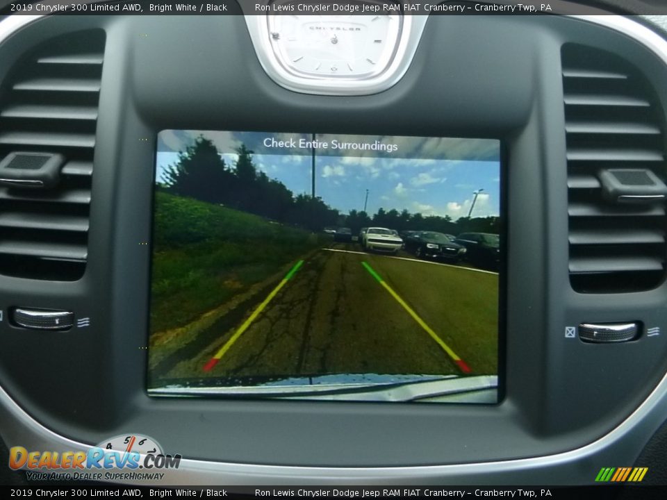 2019 Chrysler 300 Limited AWD Bright White / Black Photo #19