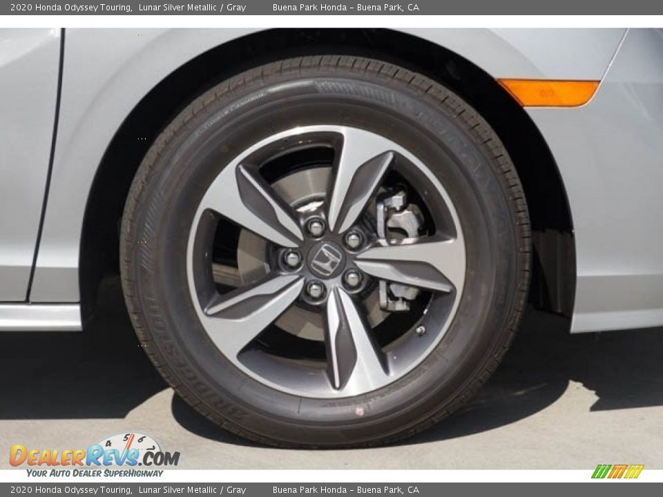 2020 Honda Odyssey Touring Lunar Silver Metallic / Gray Photo #4