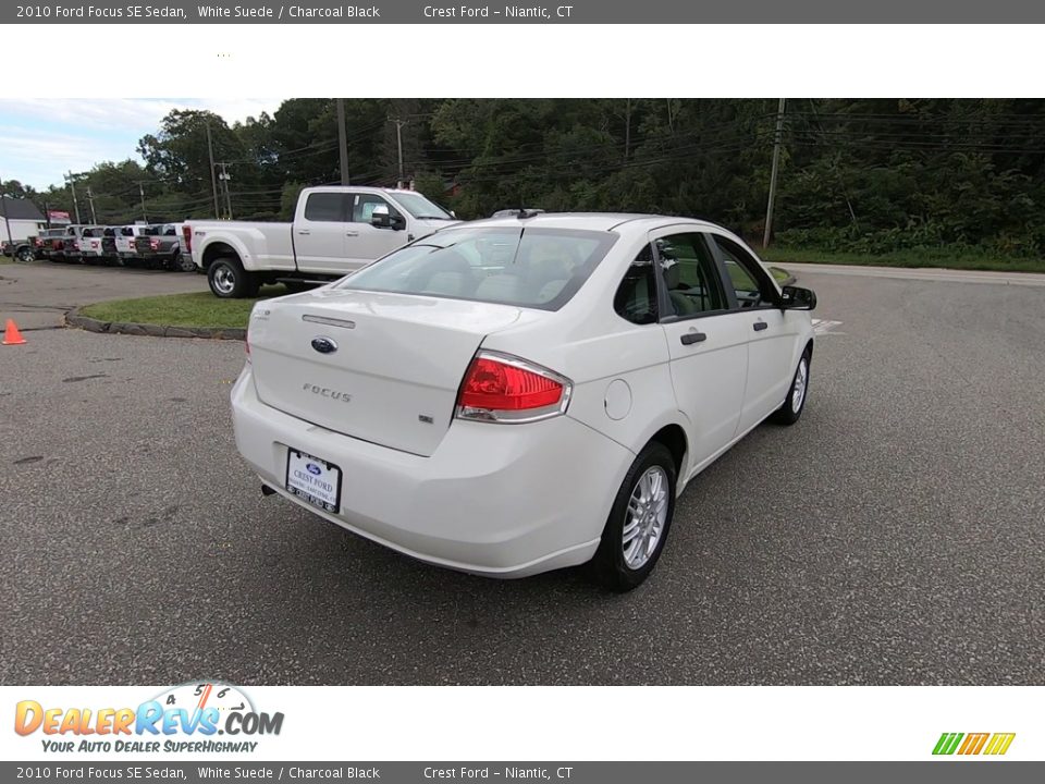 2010 Ford Focus SE Sedan White Suede / Charcoal Black Photo #7