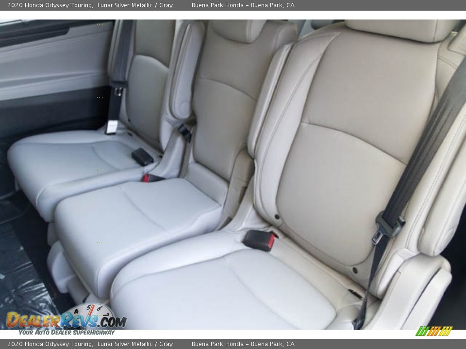 2020 Honda Odyssey Touring Lunar Silver Metallic / Gray Photo #11