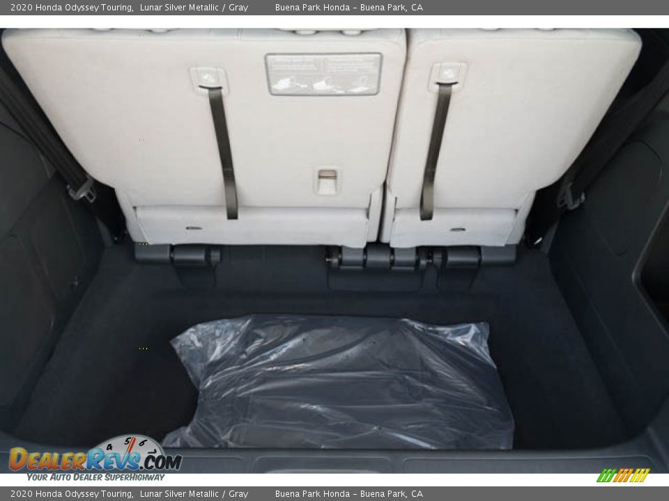 2020 Honda Odyssey Touring Lunar Silver Metallic / Gray Photo #16