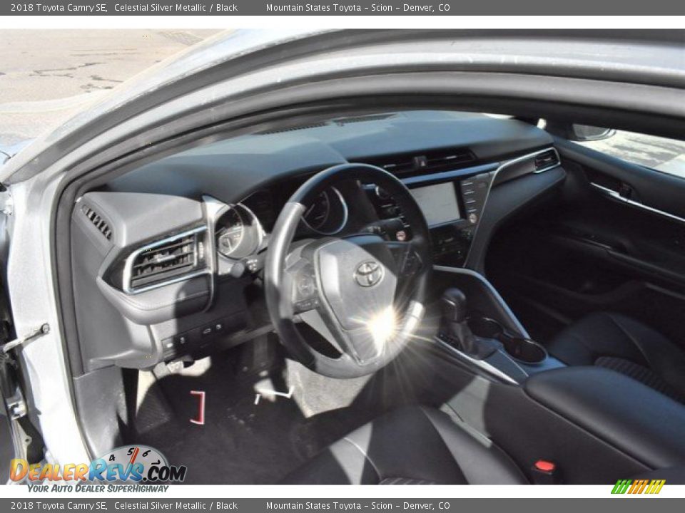 2018 Toyota Camry SE Celestial Silver Metallic / Black Photo #10