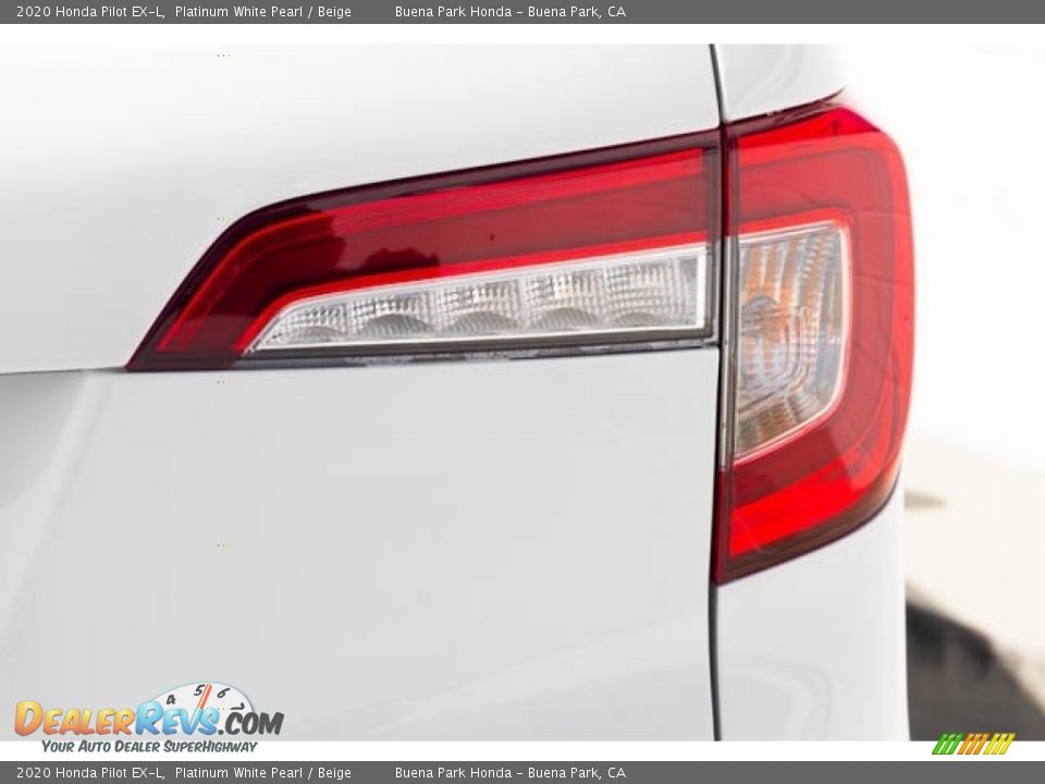 2020 Honda Pilot EX-L Platinum White Pearl / Beige Photo #9