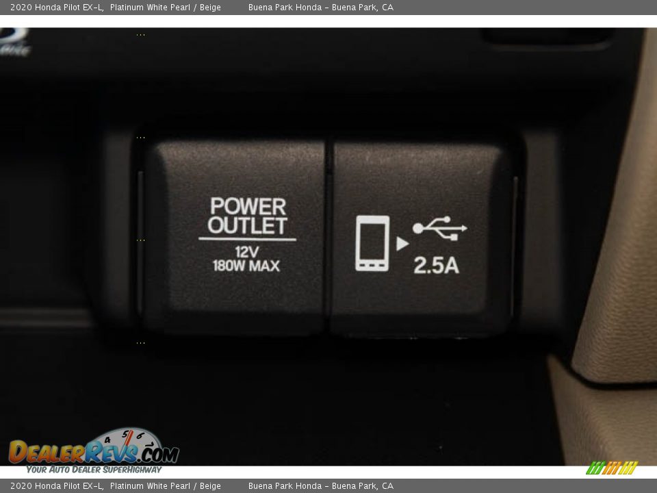 2020 Honda Pilot EX-L Platinum White Pearl / Beige Photo #24