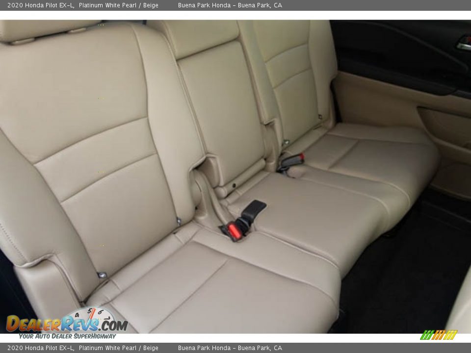 2020 Honda Pilot EX-L Platinum White Pearl / Beige Photo #33