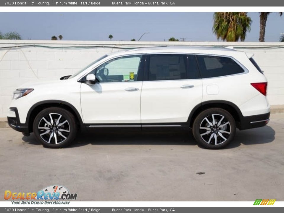 2020 Honda Pilot Touring Platinum White Pearl / Beige Photo #9