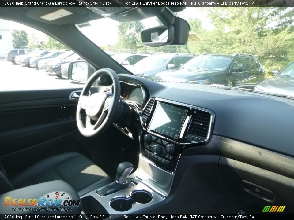 2020 Jeep Grand Cherokee Laredo 4x4 Sting-Gray / Black Photo #11