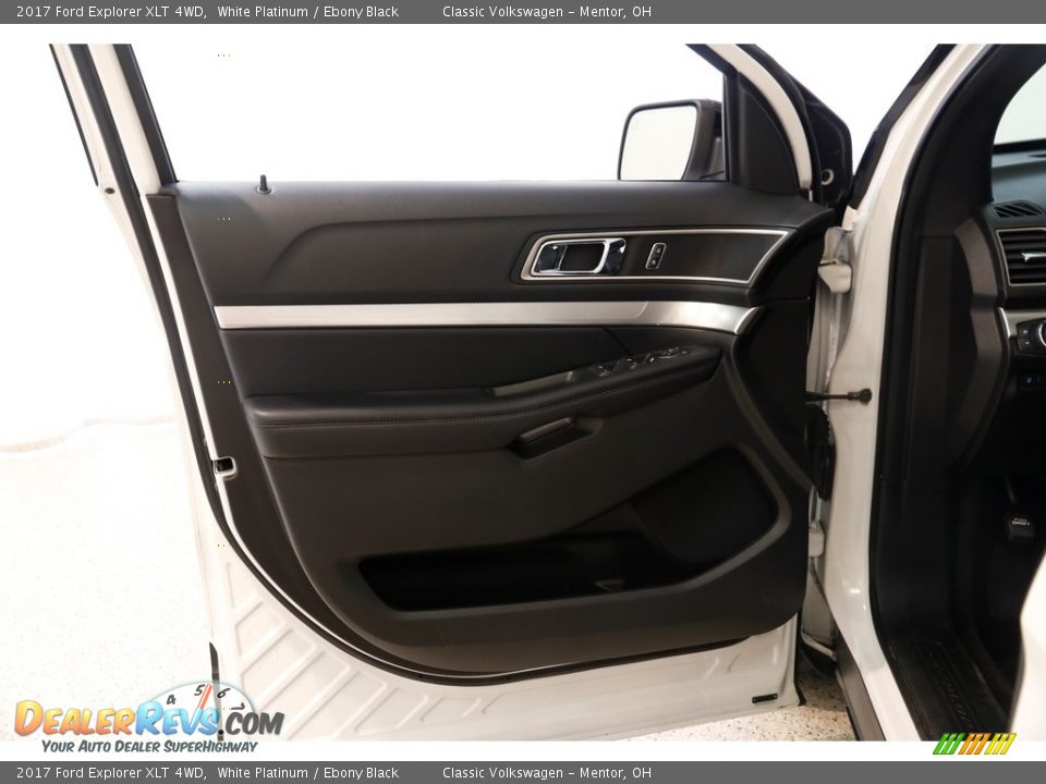 2017 Ford Explorer XLT 4WD White Platinum / Ebony Black Photo #5