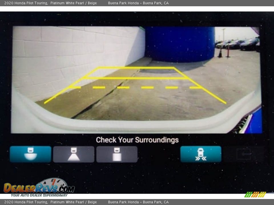 2020 Honda Pilot Touring Platinum White Pearl / Beige Photo #15