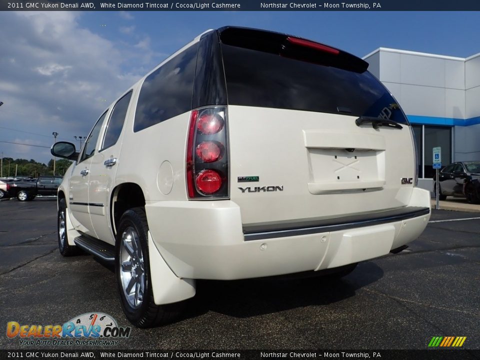 2011 GMC Yukon Denali AWD White Diamond Tintcoat / Cocoa/Light Cashmere Photo #5