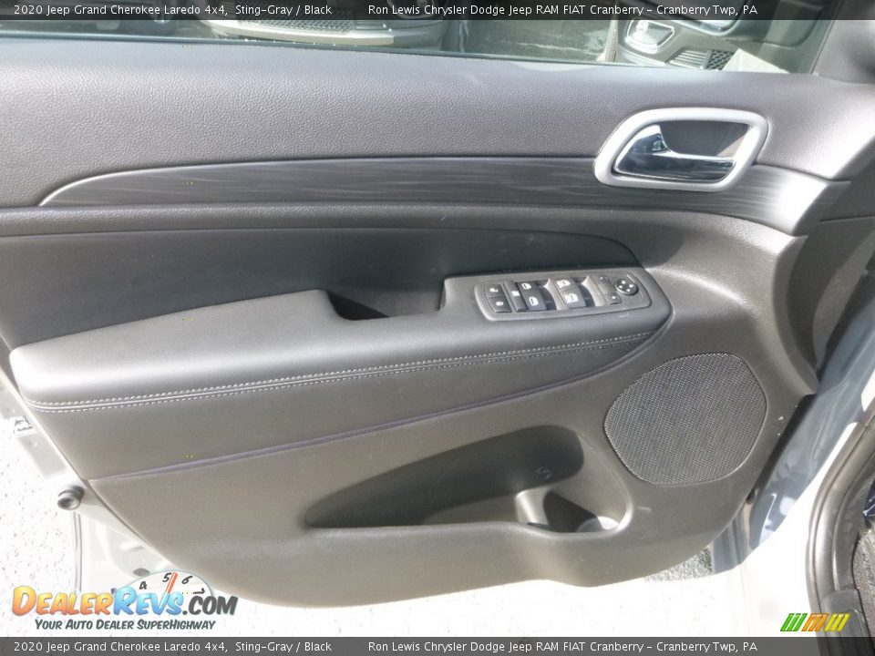 2020 Jeep Grand Cherokee Laredo 4x4 Sting-Gray / Black Photo #15