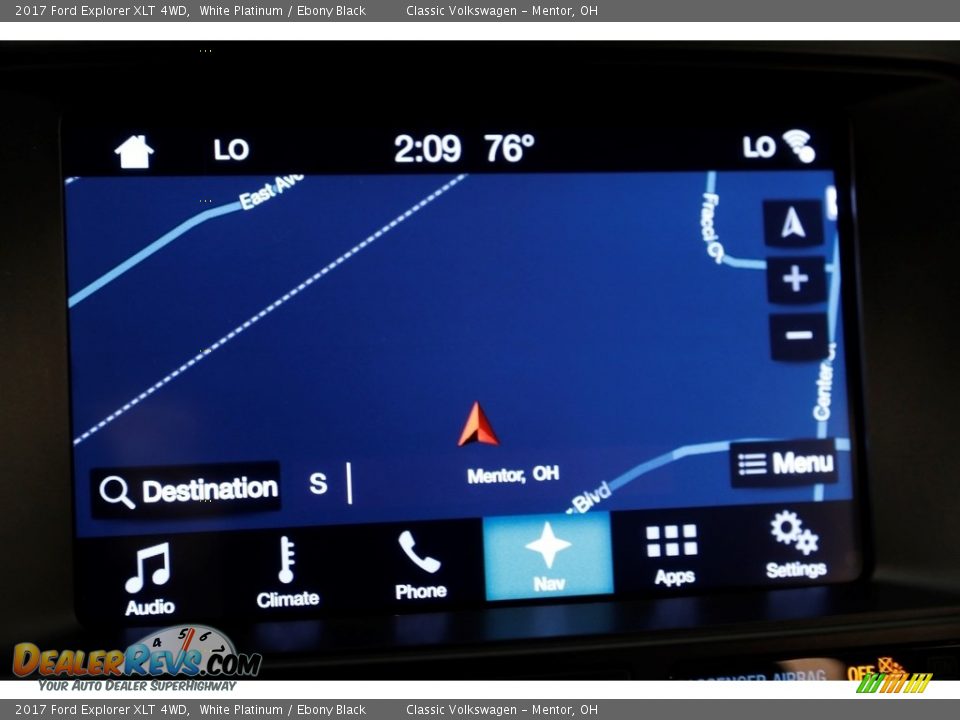 2017 Ford Explorer XLT 4WD White Platinum / Ebony Black Photo #12