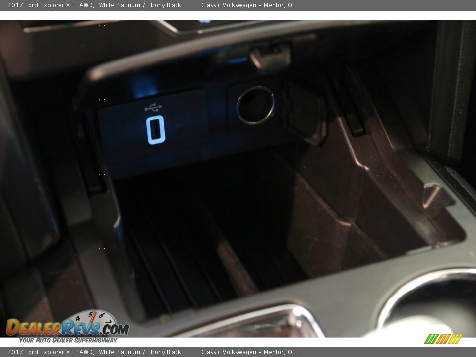 2017 Ford Explorer XLT 4WD White Platinum / Ebony Black Photo #17