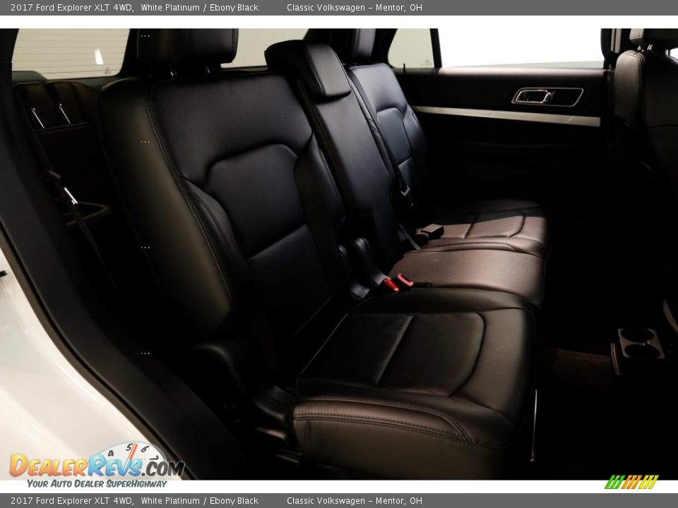 2017 Ford Explorer XLT 4WD White Platinum / Ebony Black Photo #19