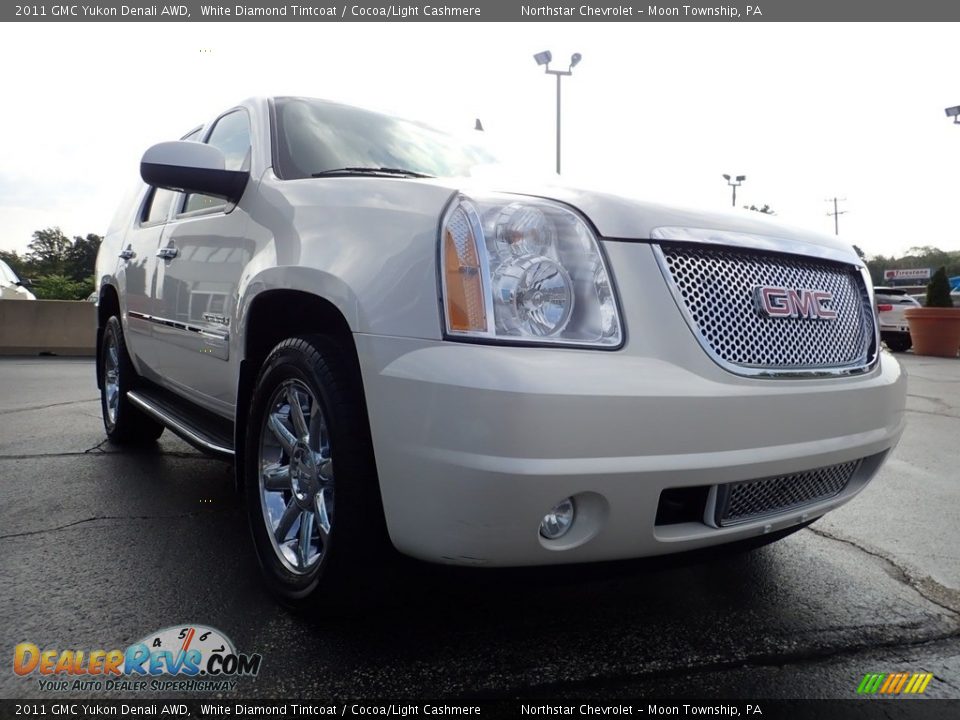 2011 GMC Yukon Denali AWD White Diamond Tintcoat / Cocoa/Light Cashmere Photo #12