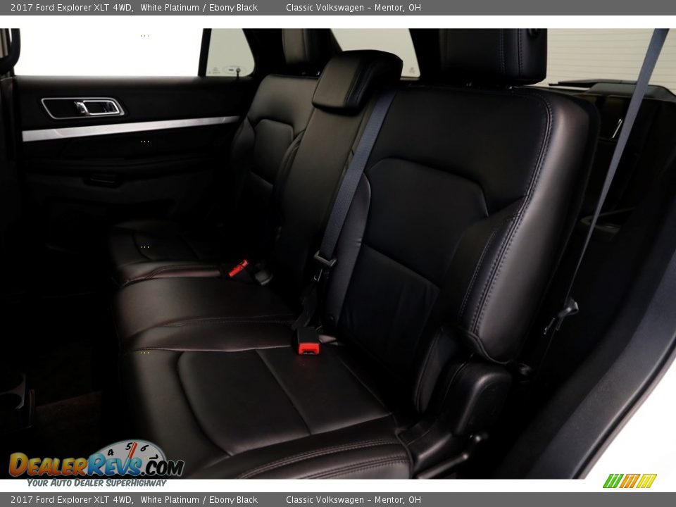 2017 Ford Explorer XLT 4WD White Platinum / Ebony Black Photo #20