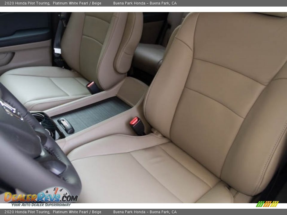 2020 Honda Pilot Touring Platinum White Pearl / Beige Photo #25