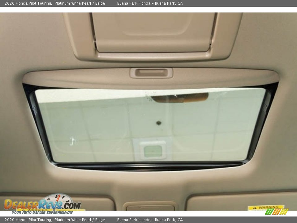 2020 Honda Pilot Touring Platinum White Pearl / Beige Photo #26
