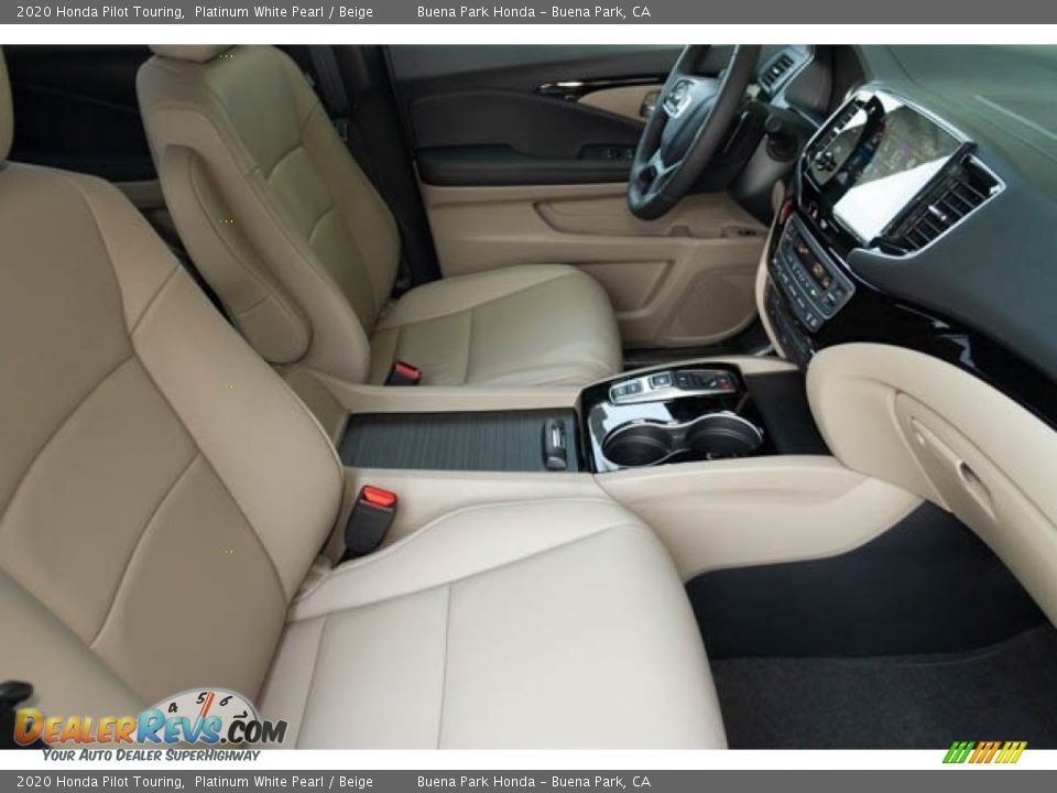 2020 Honda Pilot Touring Platinum White Pearl / Beige Photo #34