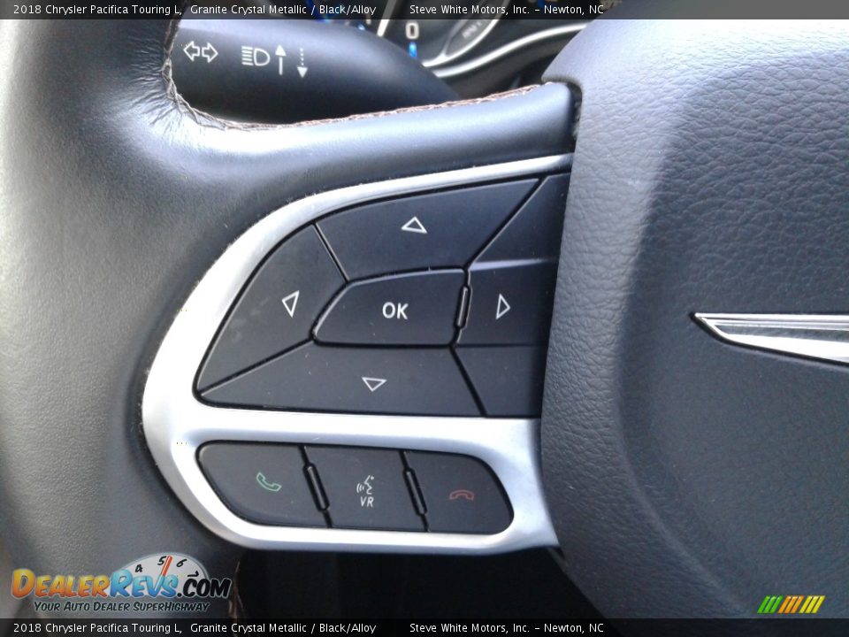 2018 Chrysler Pacifica Touring L Granite Crystal Metallic / Black/Alloy Photo #18