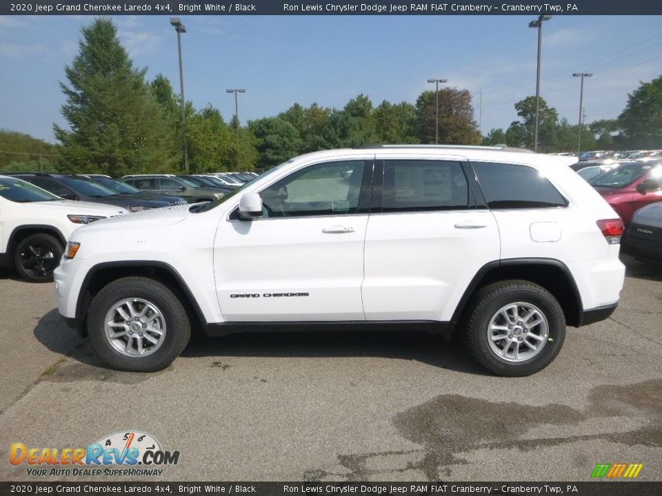 2020 Jeep Grand Cherokee Laredo 4x4 Bright White / Black Photo #2