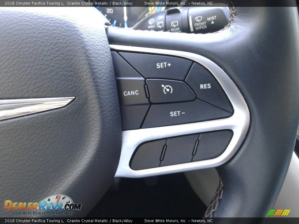 2018 Chrysler Pacifica Touring L Granite Crystal Metallic / Black/Alloy Photo #19