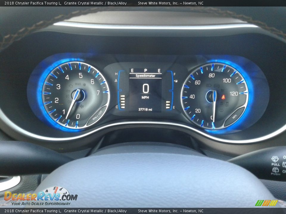 2018 Chrysler Pacifica Touring L Granite Crystal Metallic / Black/Alloy Photo #20