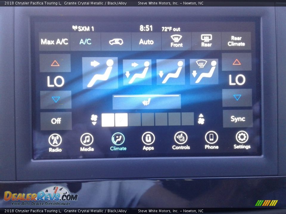 2018 Chrysler Pacifica Touring L Granite Crystal Metallic / Black/Alloy Photo #24