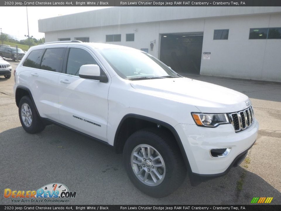 2020 Jeep Grand Cherokee Laredo 4x4 Bright White / Black Photo #7