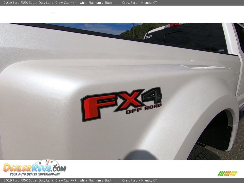 2019 Ford F350 Super Duty Lariat Crew Cab 4x4 White Platinum / Black Photo #9
