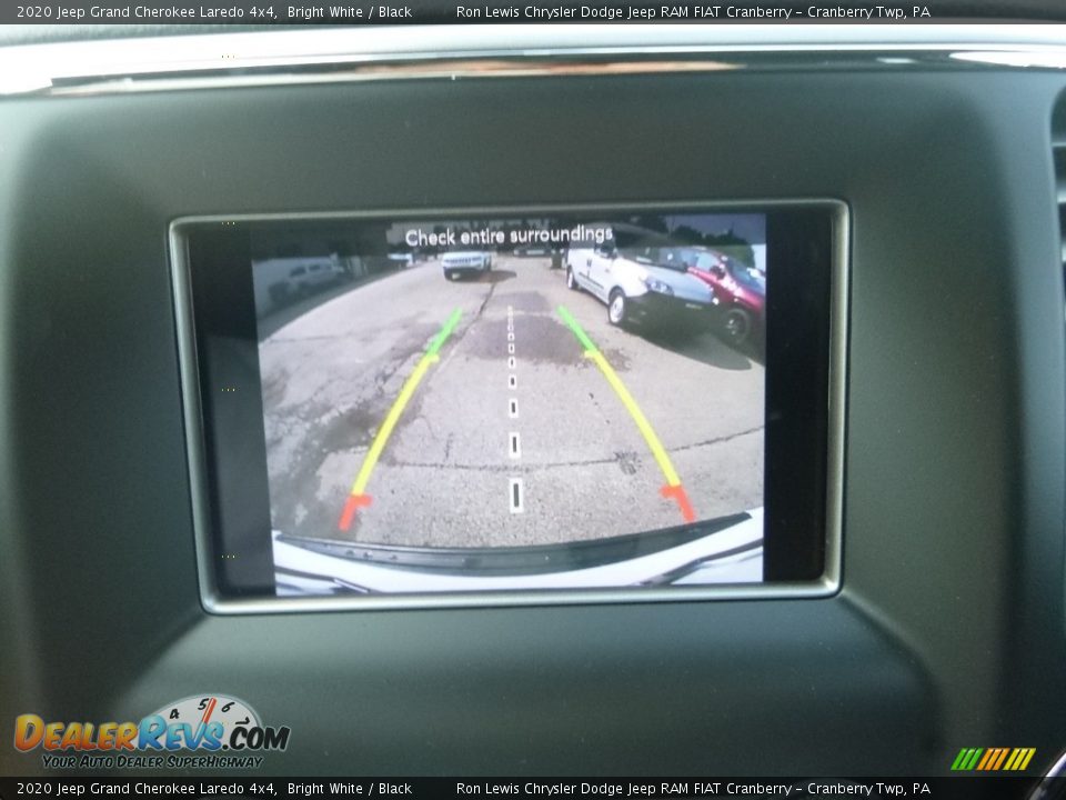 2020 Jeep Grand Cherokee Laredo 4x4 Bright White / Black Photo #17