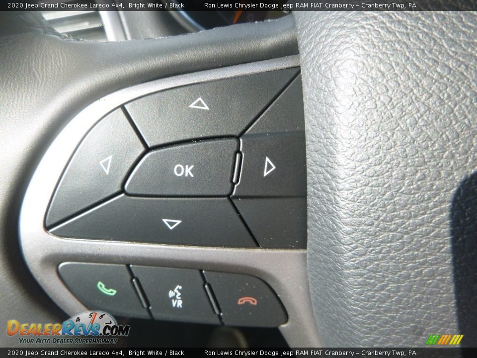 2020 Jeep Grand Cherokee Laredo 4x4 Bright White / Black Photo #19