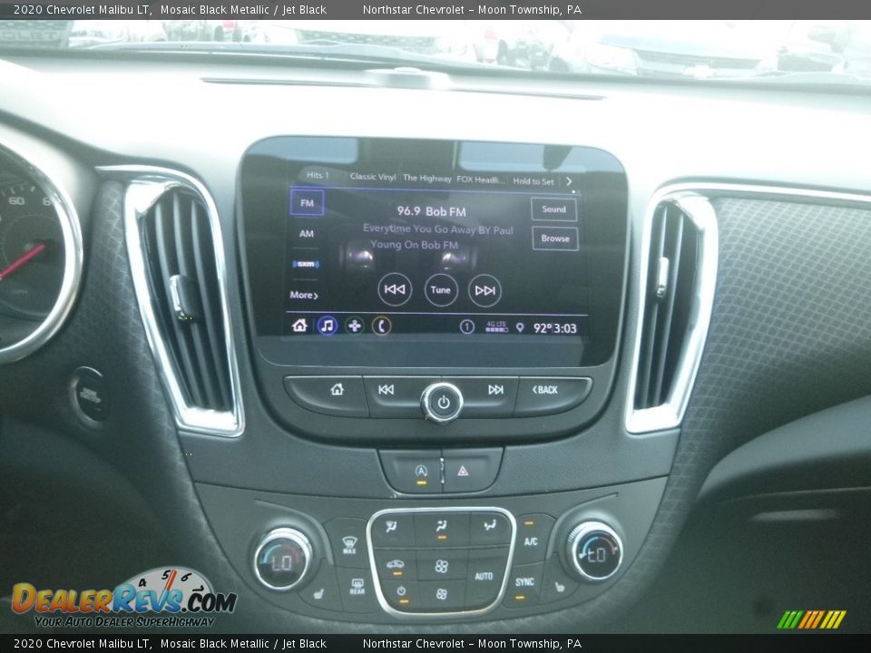 Controls of 2020 Chevrolet Malibu LT Photo #18