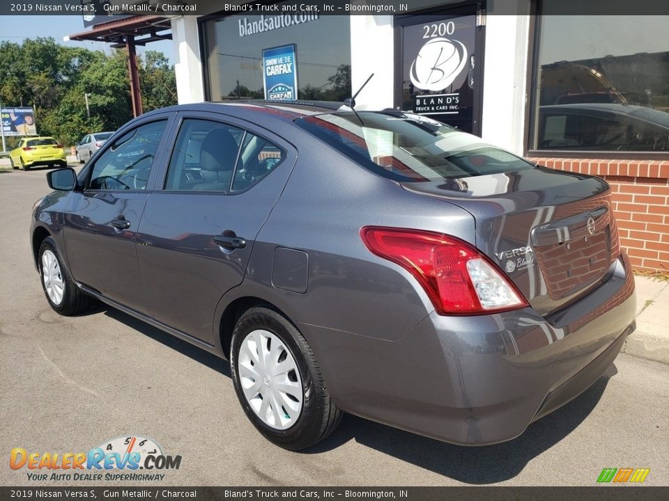 2019 Nissan Versa S Gun Metallic / Charcoal Photo #19