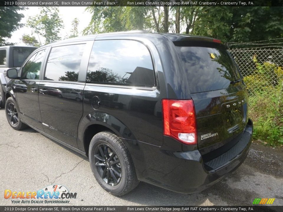 2019 Dodge Grand Caravan SE Black Onyx Crystal Pearl / Black Photo #3