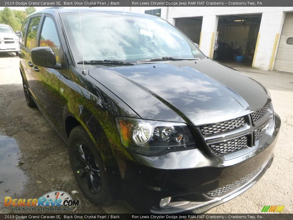 2019 Dodge Grand Caravan SE Black Onyx Crystal Pearl / Black Photo #6