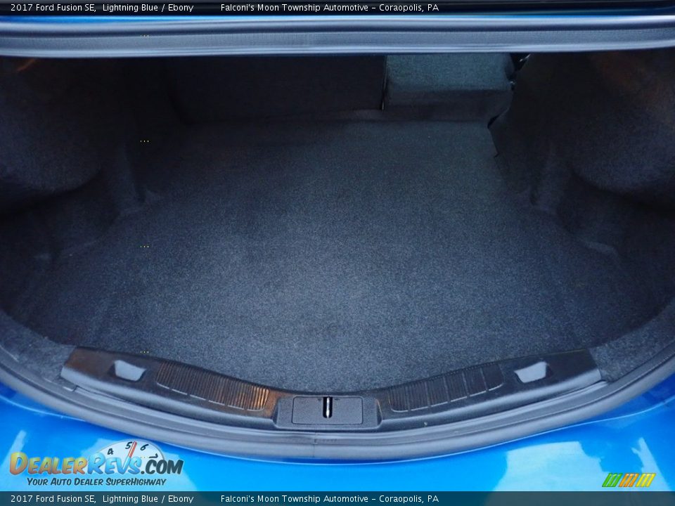 2017 Ford Fusion SE Lightning Blue / Ebony Photo #4