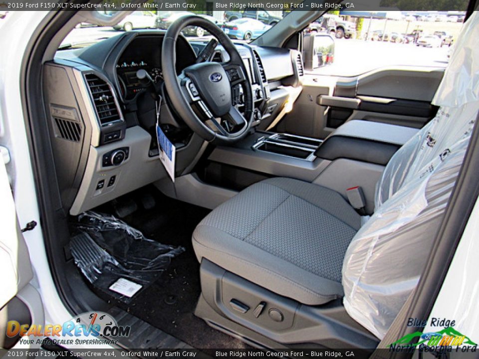 2019 Ford F150 XLT SuperCrew 4x4 Oxford White / Earth Gray Photo #30