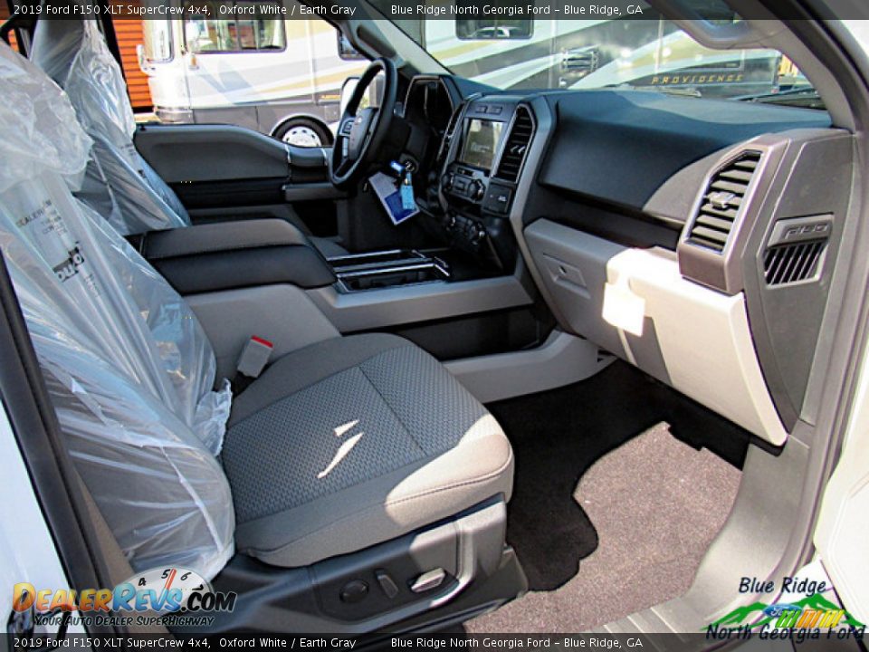 2019 Ford F150 XLT SuperCrew 4x4 Oxford White / Earth Gray Photo #31