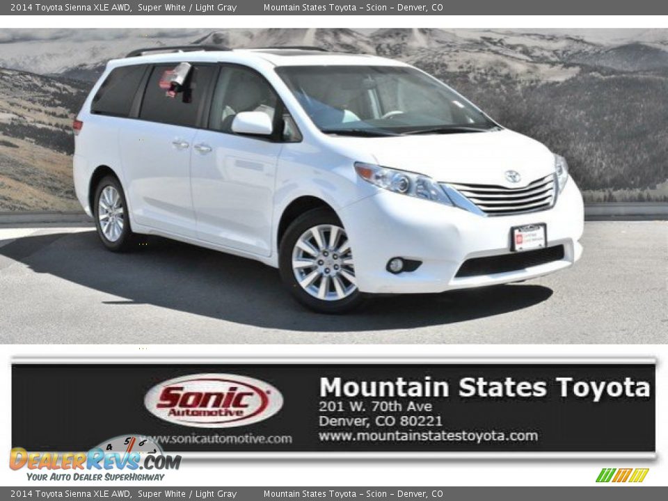 2014 Toyota Sienna XLE AWD Super White / Light Gray Photo #1