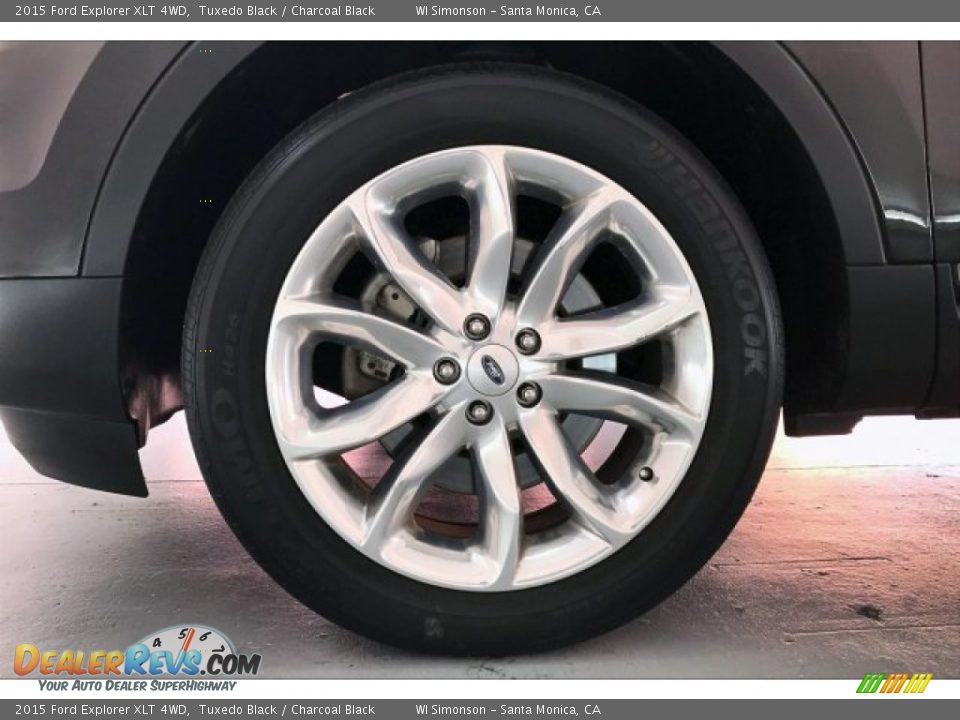 2015 Ford Explorer XLT 4WD Tuxedo Black / Charcoal Black Photo #8