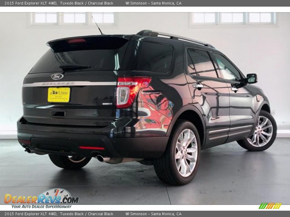 2015 Ford Explorer XLT 4WD Tuxedo Black / Charcoal Black Photo #16